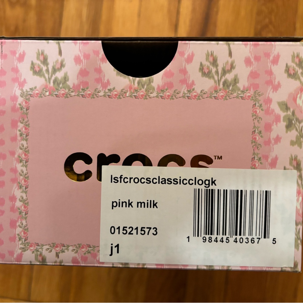 Kids' LoveShackFancy x Crocs Pink Floral Clog Shoes with Charms - Picture 4 of 8